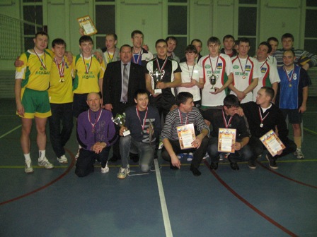 9 января 2012 г. прошел открытый турнир по волейболу среди мужских команд.